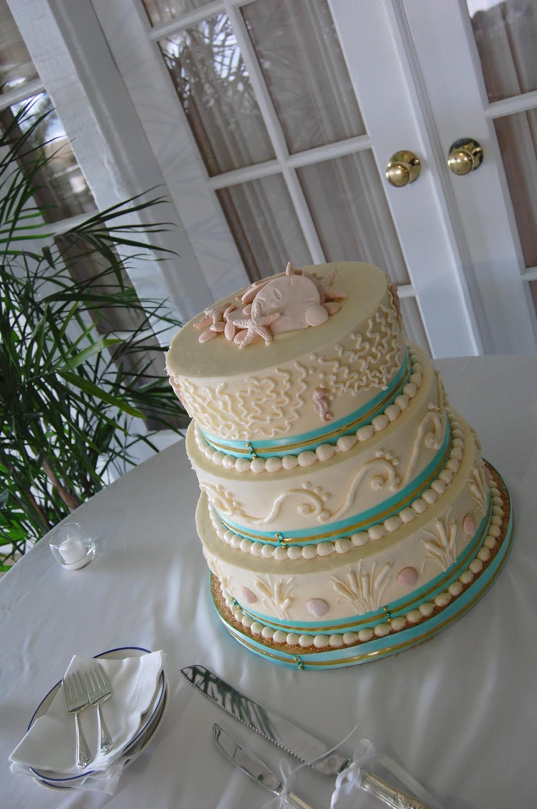 Beach wedding cake