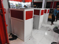 Custom Furniture Semarang - meja warnet dan sekat - cubicle workstation - semarang