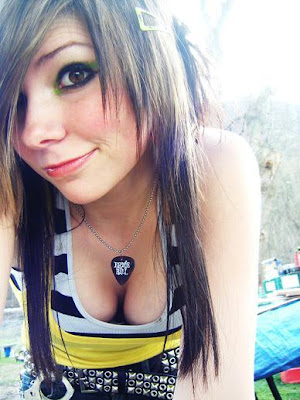 long hair emo styles. emo hairstyles for girls with