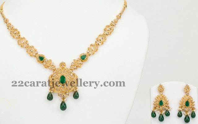 Nice Pachi Mughal Necklace