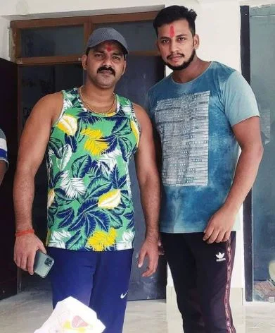 Bhojpuri Star Pawan Singh's latest shirtless photo | Pawan Singh Body Wallpapers