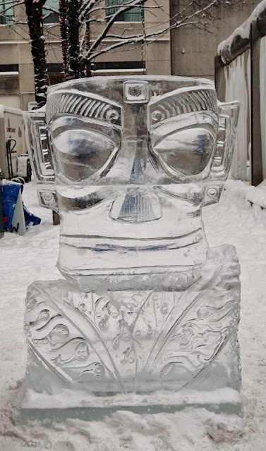Bloor-Yorville IceFest 2015 and Sassafraz Ice Carving Competition in Toronto, lifestyle, ontario, canada, winter, frozen, time, the purple scarf, sculptures, cold