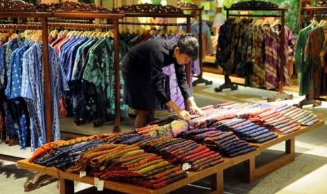 Juragan Bambu Rak  Hijab  dan Kain Batik