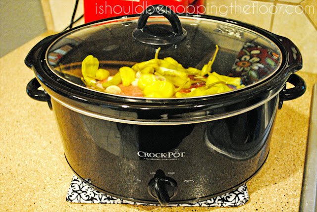 Slow Cooker Peperoncini Roast #Recipe, #SlowCooker, #CrockPot, #Roast