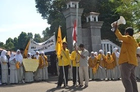 Demo Pelajar