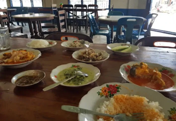 Rumah Makan Padang di Kota Pinang Labuhanbatu Selatan Yang Populer