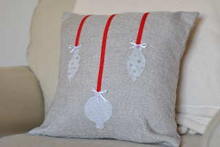 DIY ornament applique christmas pillow