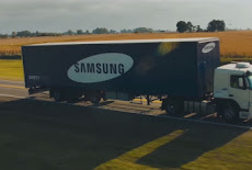 بالفيديو: هذه قصة شاحنة سامسونغ الشفافة !
