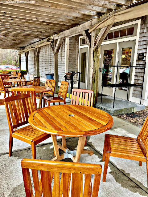 Terraza de la Cafetería de Stonewall Kitchen en York, Maine