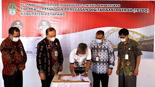 Bupati Ketapang Tandatangani Keputusan Pembentukan TP2DD