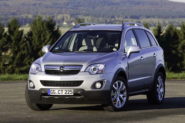 2011 Vauxhall Antara. 2011 Opel Antara