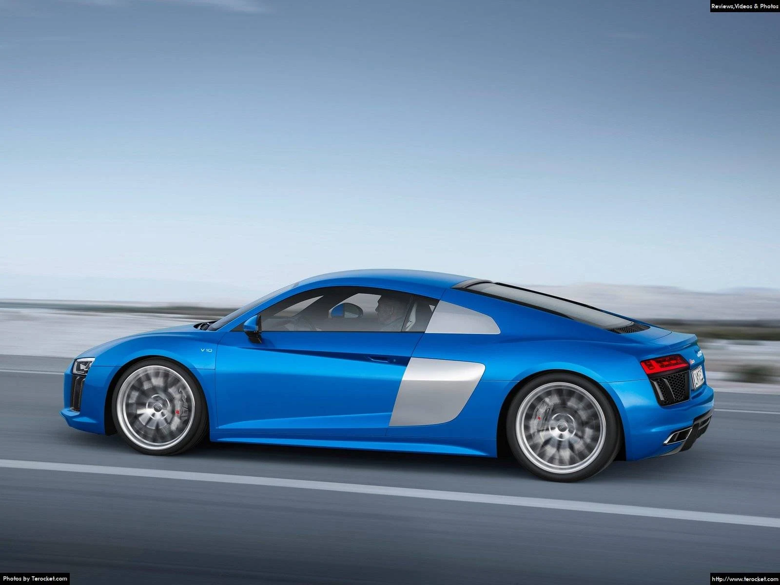 Hình ảnh xe ô tô Audi R8 V10 2016 & nội ngoại thất