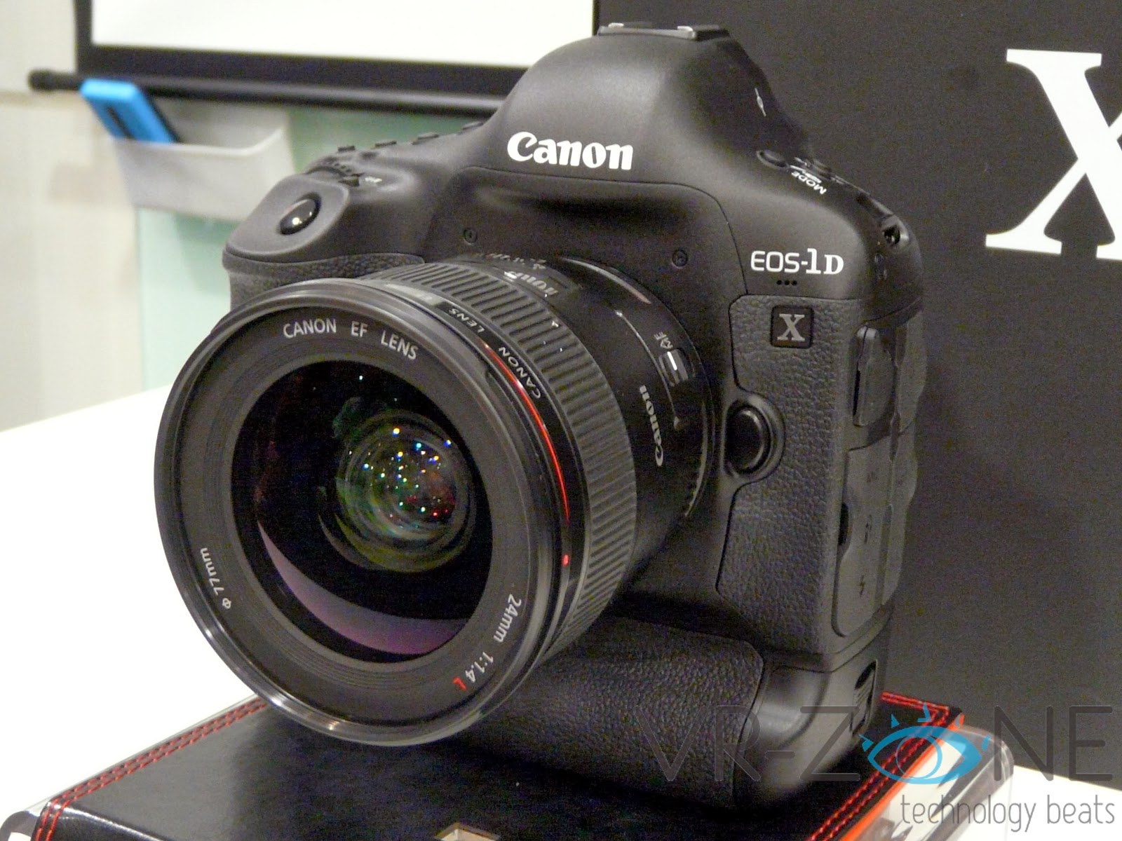 Harga Kamera Canon EOS-1D X  Harga Kamera
