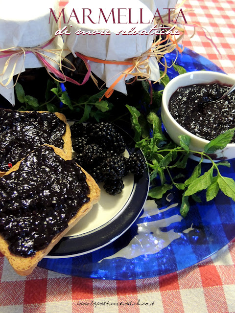  foto Marmellata di more selvatiche