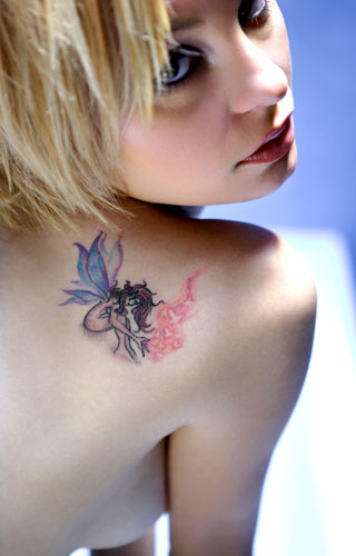 Tattoos On Upper Back For Girls. Star Tattoos For Upper Back.