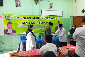 Pembinaan Guru dan Pegawai MIN 2 Kota Surabaya