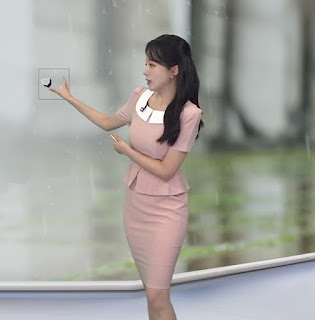 20250527 박소연 기상캐스터 파스텔톤 연분홍 투피스 미니스커트 러블리함