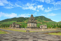 Paket Wisata Dieng 2023: Mendekati Keindahan Mistis di Puncak Jawa Tengah