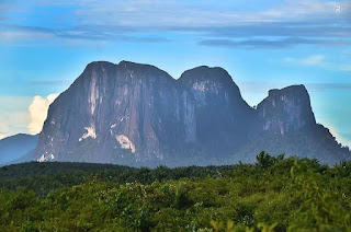 Bukit Batu Daya di Kalbar, Bukit Unik dan Tersimpan Mitos Dapat Berubah Bentuk