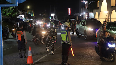 Jamin ketertiban Takbir keliling sambut Idul Fitri, Polres Aceh Selatan terjunkan personil pengamanan. 