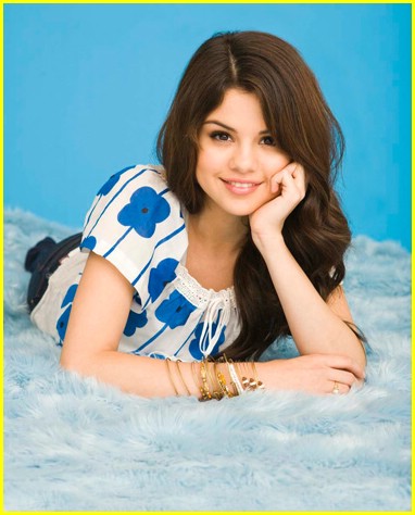  Selena Gomez  on Bechos    Ocuklar  N Hayran Oldu  U Selena Gomez