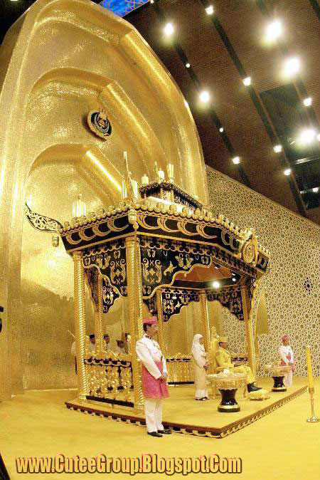 Pure Gold's Palace of Sultan Brunei The Princess wears a crown of diamonds