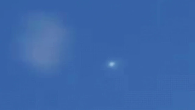 UFO sighting turns up at strange sonic boom like cloud over Bournemouth Dorset UK.