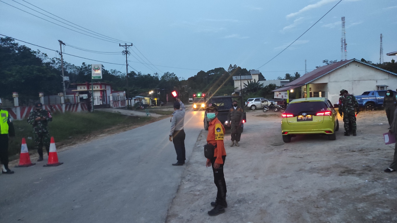 Hari Ketiga Posko Covid di Sepulut, 106 Kendaraan Diperiksa, 117 Orang Tes Swab Antigen, 3 Orang Positif Covid-19