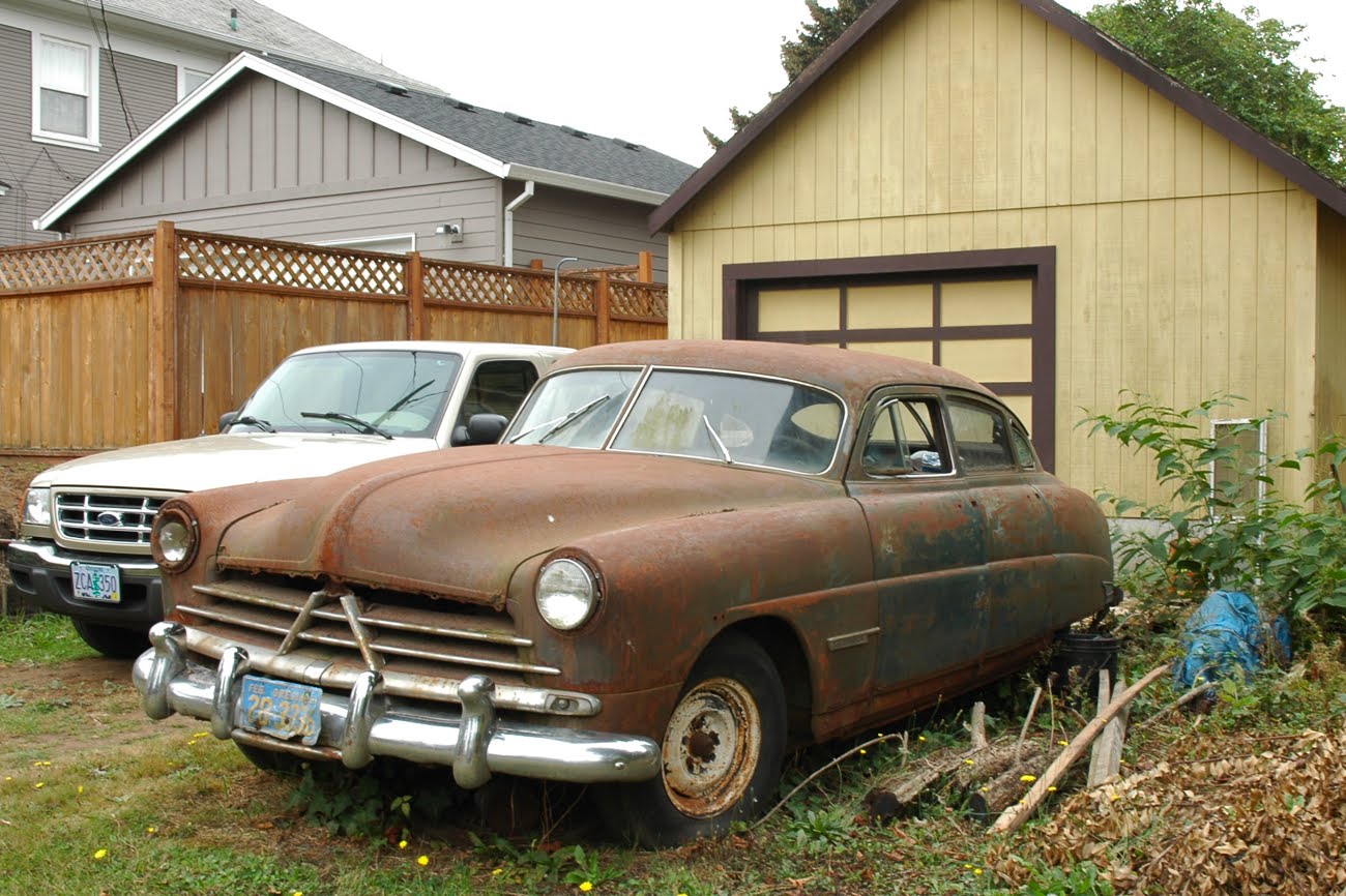 1939 Nash Ambassador Tourback Sedan