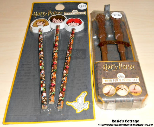 Stationery Smiles at Hogwarts: Primark's new pencils with character erasers & a pen and pencil wand set.