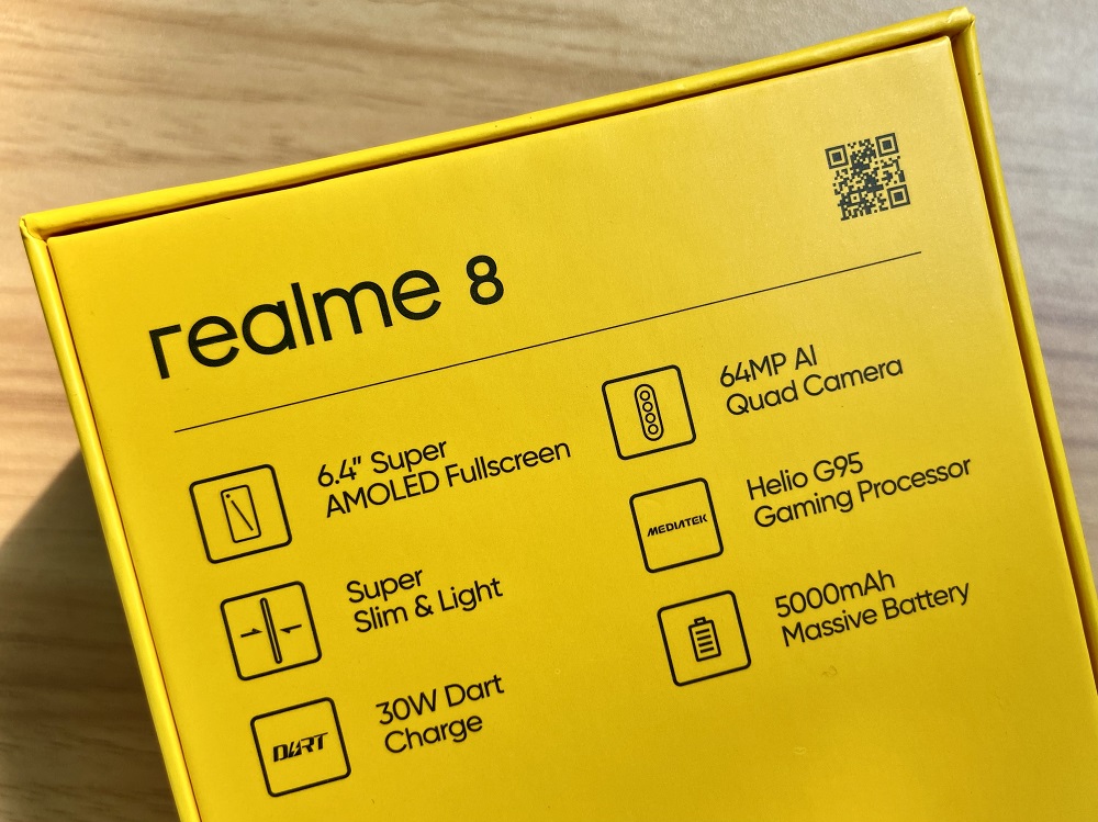 realme 8 - Box Back