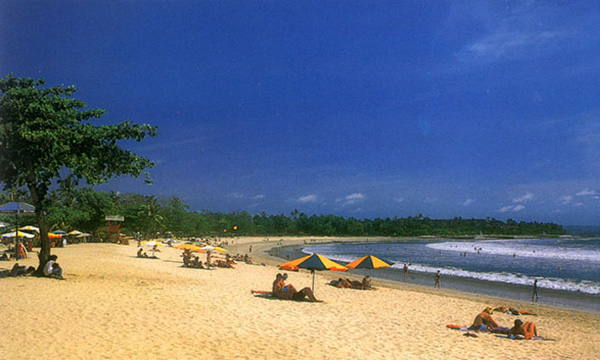Dreamland Beach Scene Pecatu, Badung, Bali, last November.