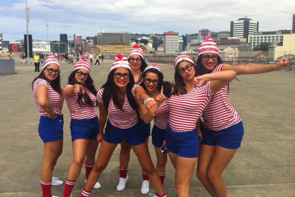 girls dresses as where's wally