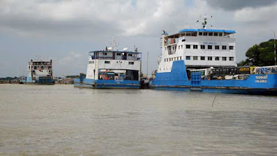 কাঁঠালবাড়ী ও শরীয়তপুর-চাঁদপুরে ফেরি চলাচল বন্ধ