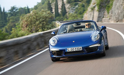 2013 Porsche 911 Carrera 4 Cabriolet