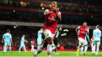 http://mania-football-streaming.blogspot.com/2012/09/wright-walcott-playing-as-striker.html