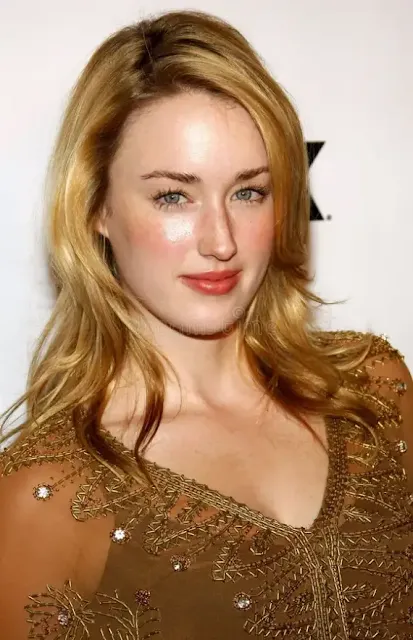 Ashley Johnson Wiki