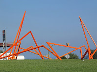 L'escultura "La Matarona" de Jordi Cuyàs i Jaume Simon, a la Plaça de França de Mataró. Autor: Cristian. Bloc: "Escultures Públiques de Mataró"