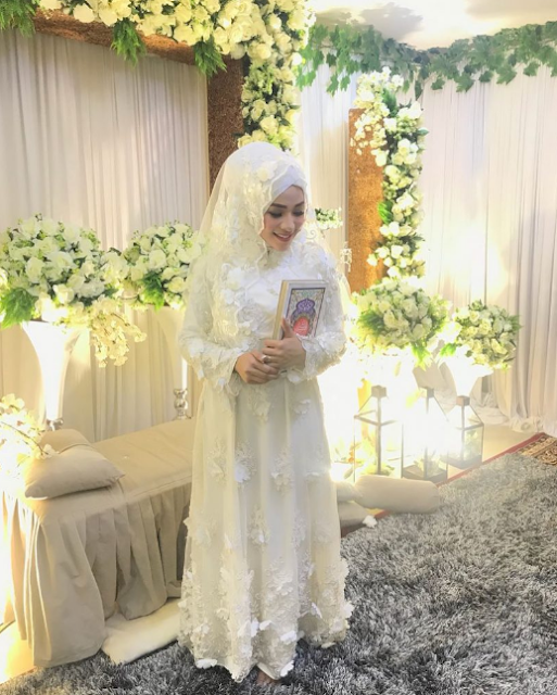 Tips Mengenakan Wedding Dress Muslimah Untuk Pengantin Bertubuh Mungil