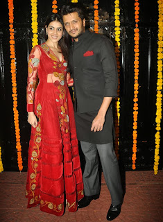 Shilpa, Riteish, Vivek, Karan and others at Ekta Kapoor's Diwali 2013 Bash Gallery