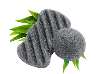FRESHME 100% Nature Cleanning Charcoal Konjac Sponge - 2 Pack Bamboo Activated Carbon Puff Set Exfoliator Facial & Body Washing Tools for Women Eco-Friendly Material Fit for Dry Oil Sensitive Skin 