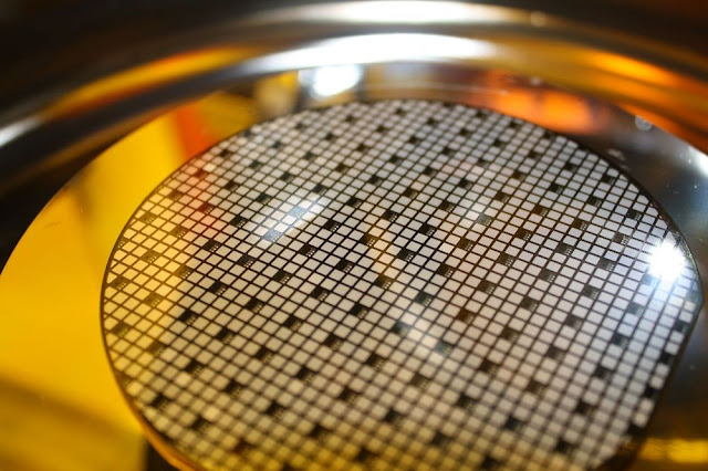 Expert Silicon Wafer Services