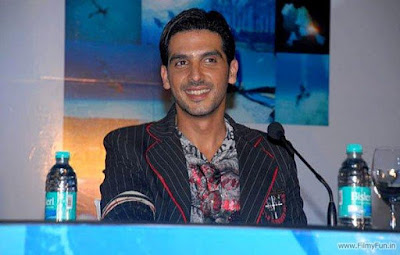 Recently Faruq Kabir stated that he will be making a movie with Zayed Khan. But now he is taking his words back as nothing seems to have materialised