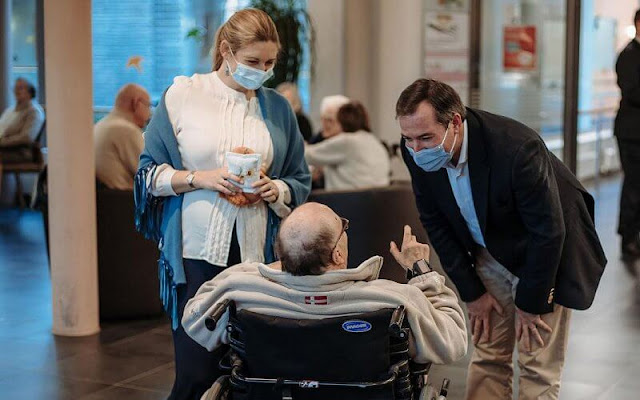 Prince Guillaume, Princess Stephanie and Prince Charles visited the nursing home for the elderly