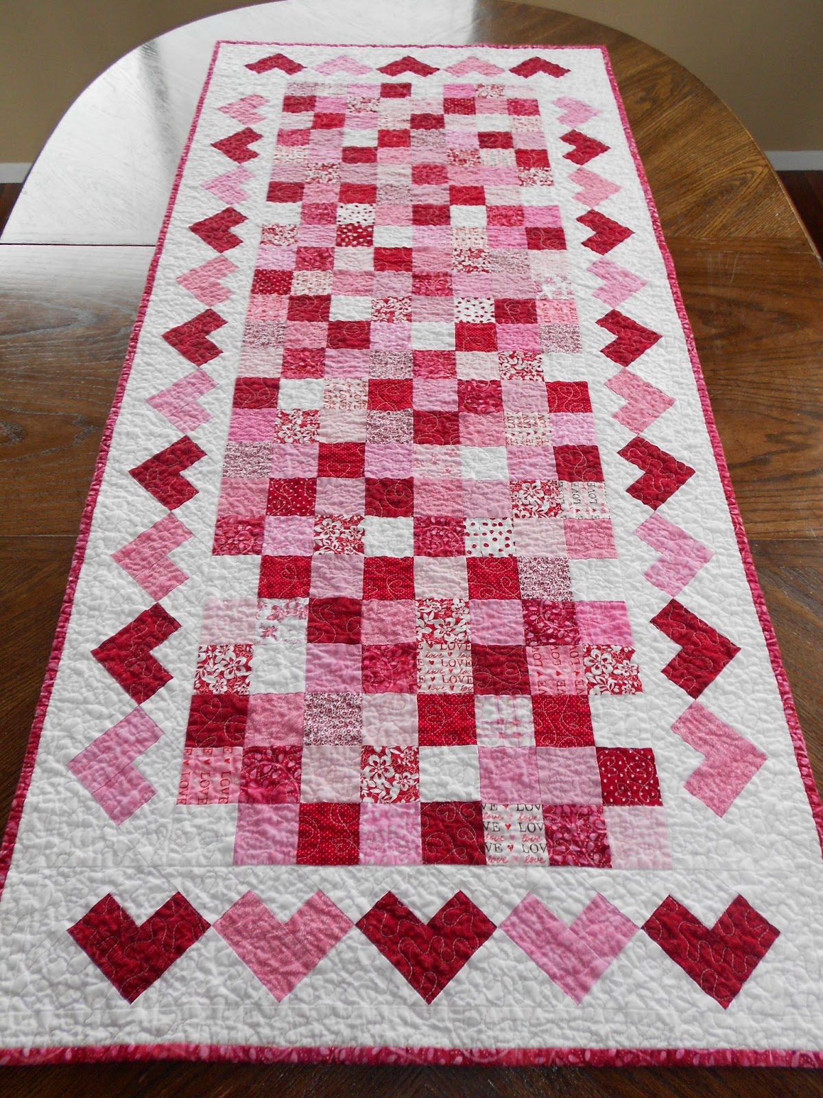 Calicos In Bloom: Valentine's Day Table Runner & Hotpads
