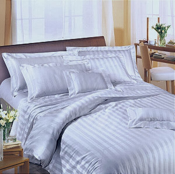 Sprei King Koil Motif Salur Putih