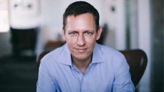 O bilionário investidor em tecnologia Peter Thiel, com um patrimônio líquido estimado em 8,13 bilhões de dólares, confirmou recentemente que se inscreveu para ser criogenicamente congelado após sua morte.  Thiel, que é conhecido por suas visões controversas sobre ciência e tecnologia, acredita que a tentativa de preservação criogênica é uma das inovações que a sociedade deveria estar buscando.