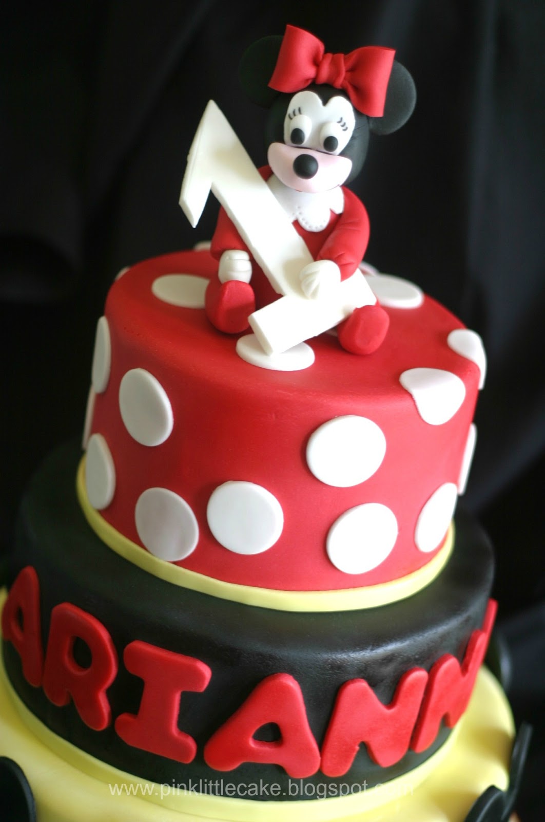 My Pink Little Cake Minnie Mouse With Red Pj S 1st Birthday Cake