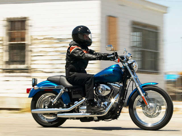     Harley-Davidson Glide Sport Dyna Super Price,Specs,Top speed,Review,Color,Wikipedia