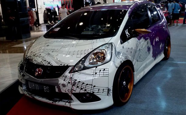 Cara Modifikasi Mobil  Honda  Jazz lebih Mewah  Modern dan 